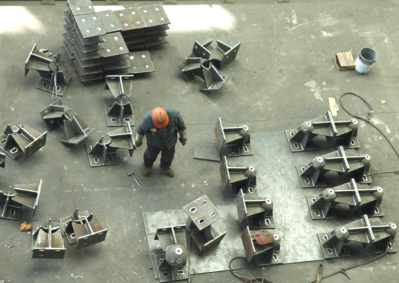 偃师煤棚网架双向支座